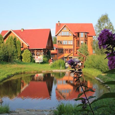 Hotel Gostynniy Dvir Raytshtoky Vorochta Exteriér fotografie