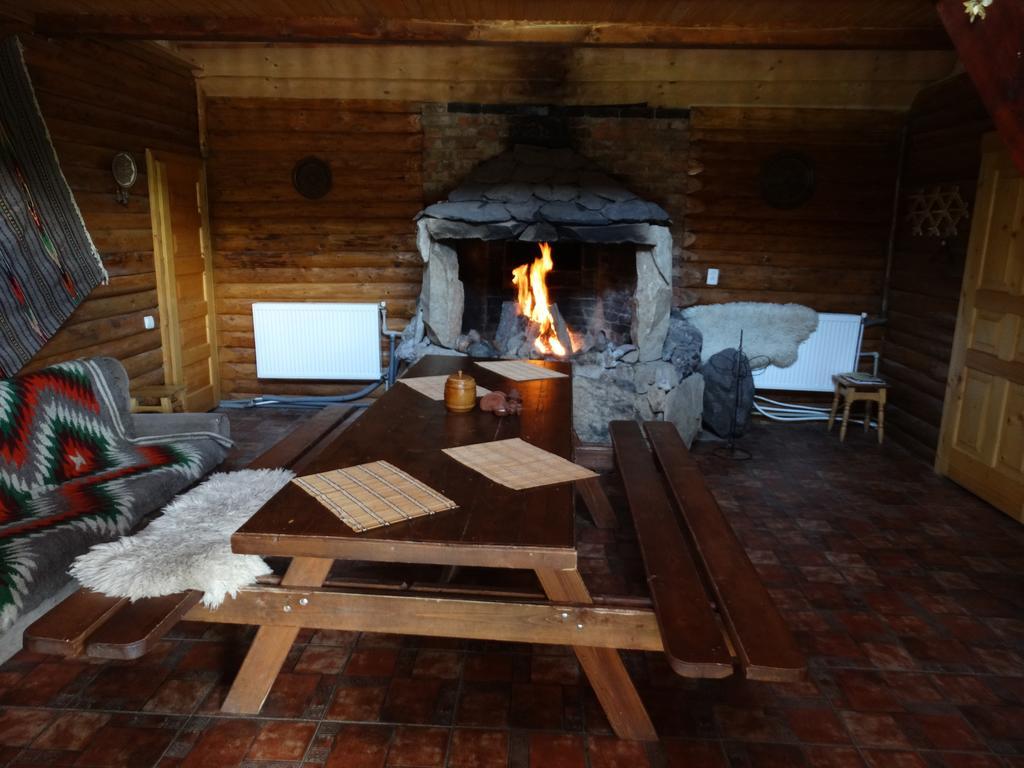 Hotel Gostynniy Dvir Raytshtoky Vorochta Pokoj fotografie