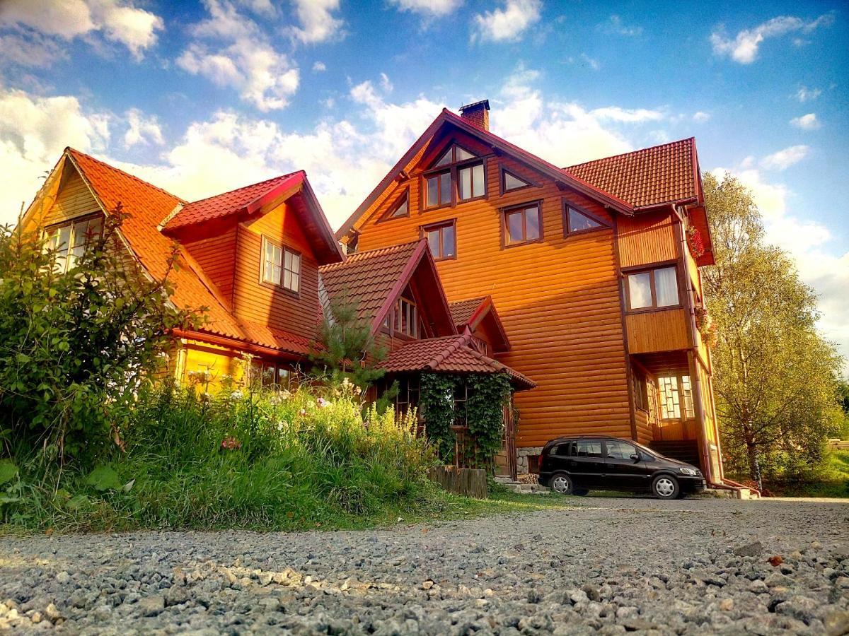 Hotel Gostynniy Dvir Raytshtoky Vorochta Exteriér fotografie