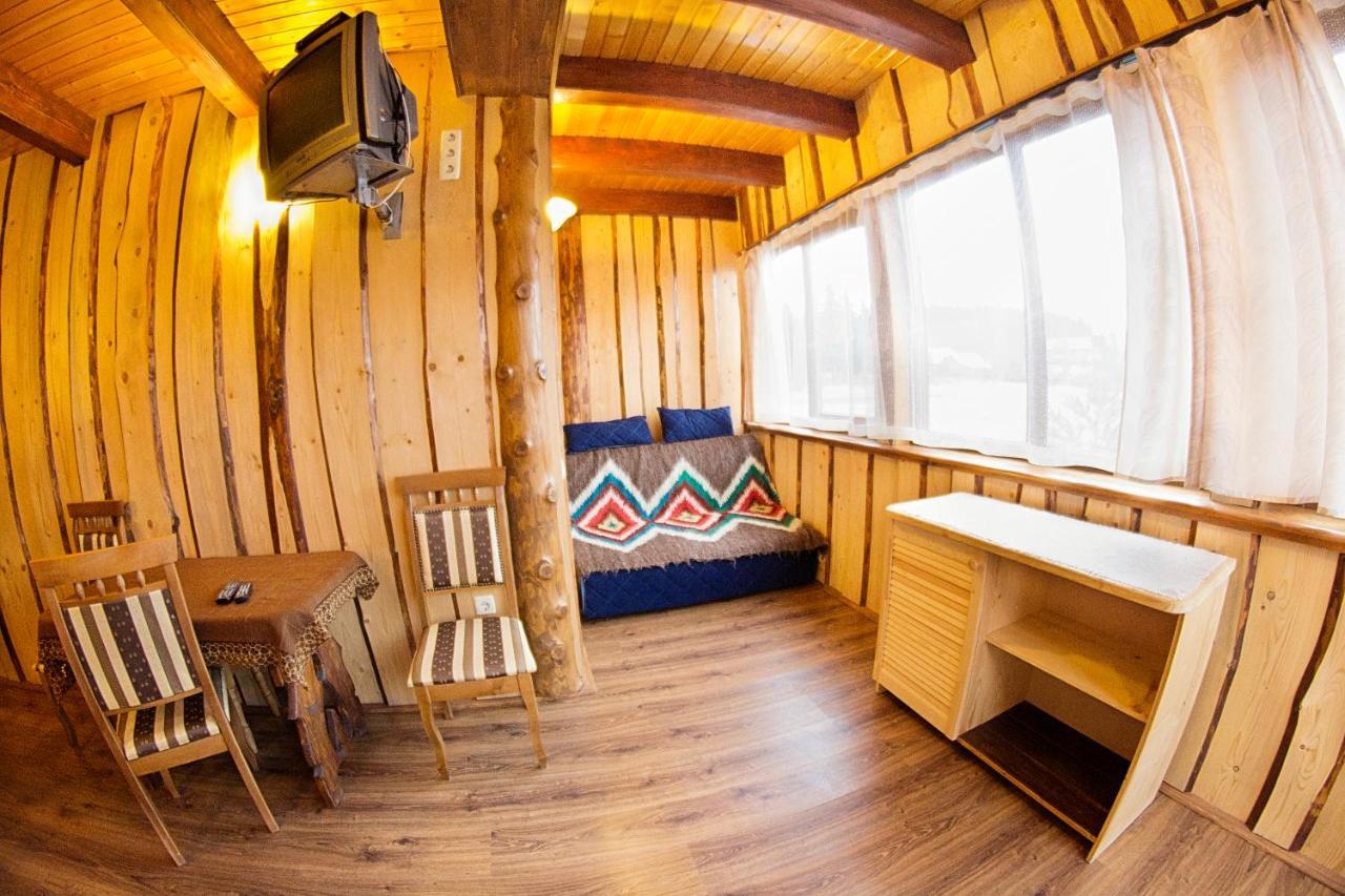 Hotel Gostynniy Dvir Raytshtoky Vorochta Exteriér fotografie